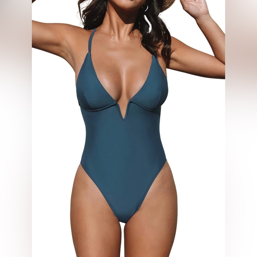 CUPSHE - Sexy Cheeky One Piece Swimsuit